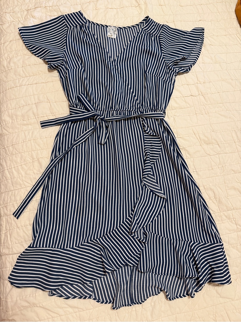 Naïf Women Flattering Striped V-Neck Wrap Dress in Navy and White Size S